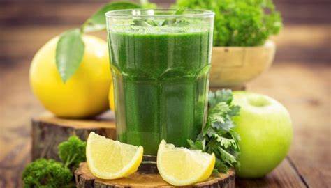Saborosa receita de Suco Verde detox que auxilia o emagrecimento.